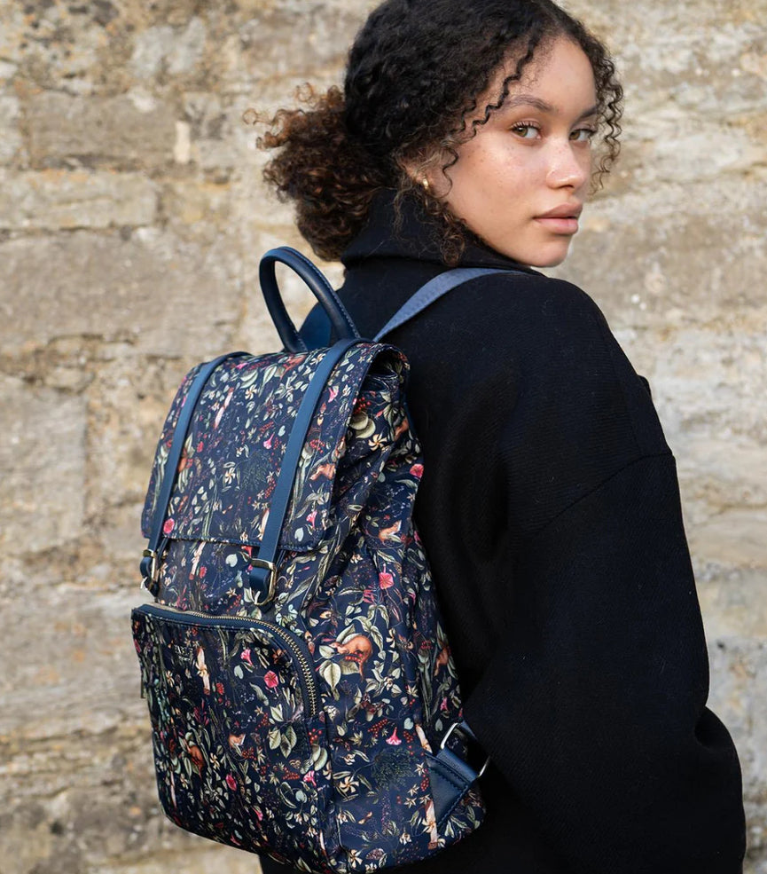 Fable England Wolf Garden Large Navy Backpack