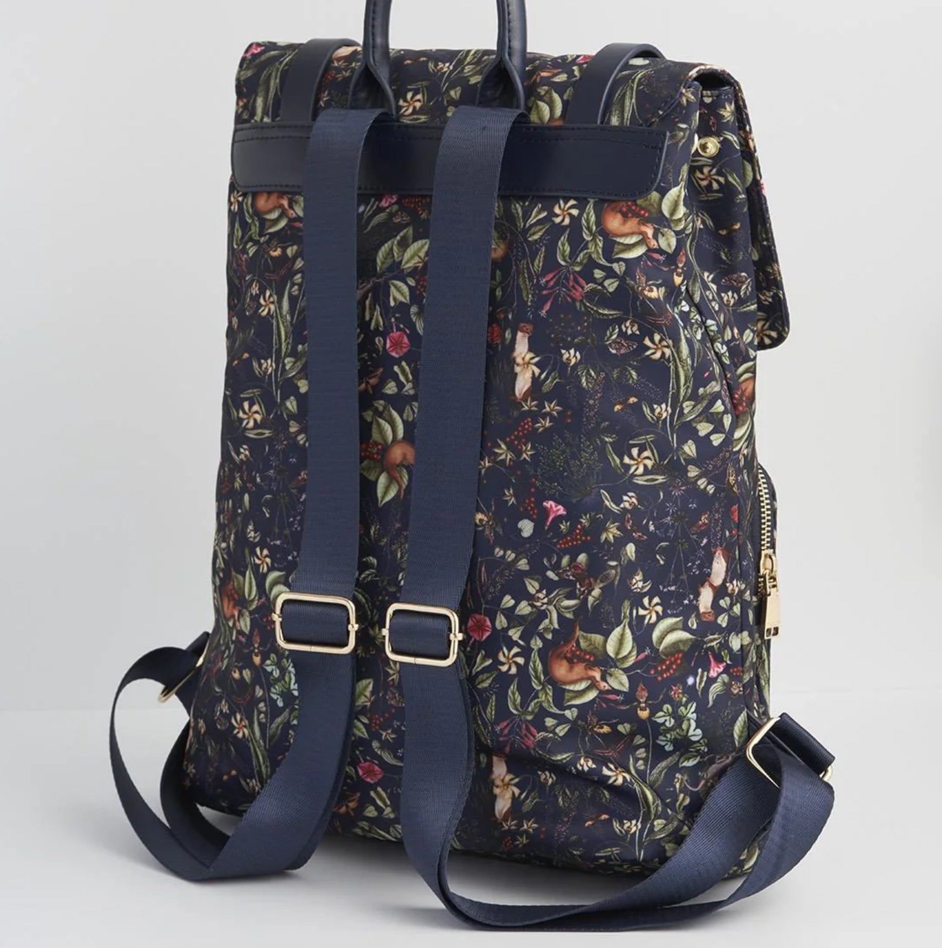 Fable England Wolf Garden Large Navy Backpack