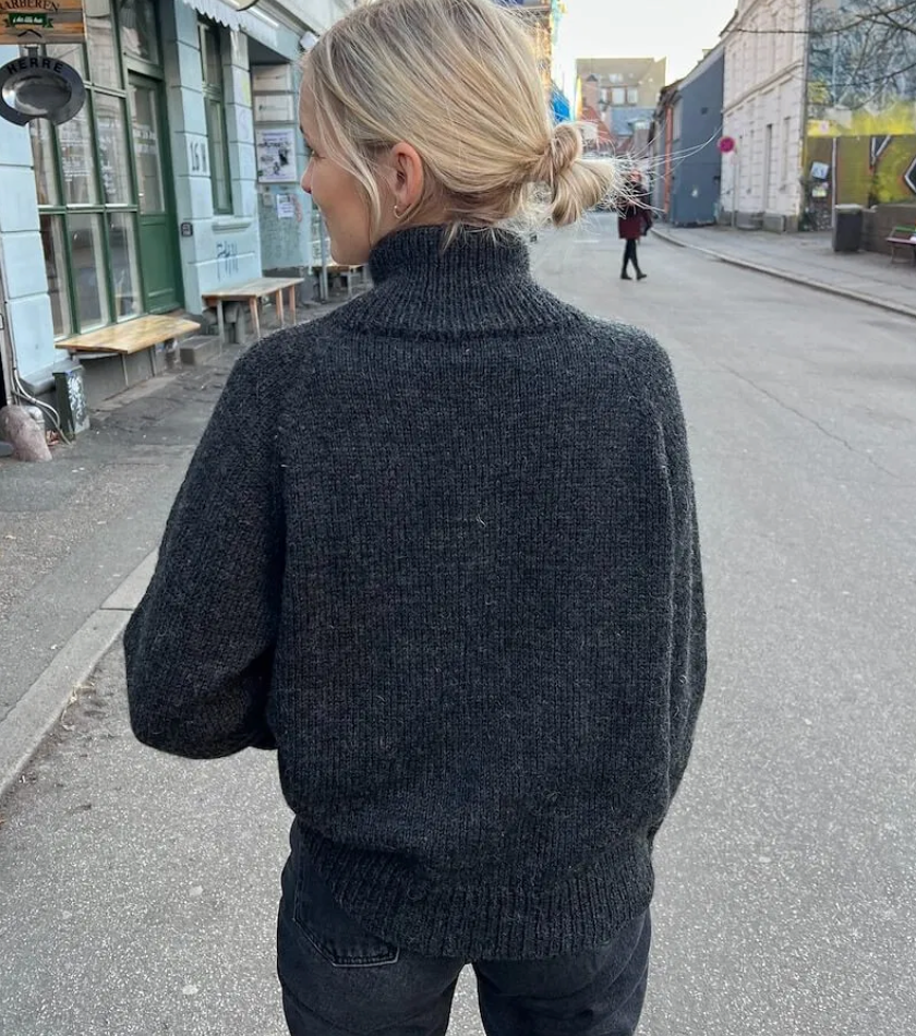 PetiteKnit Zipper Sweater Light Pattern