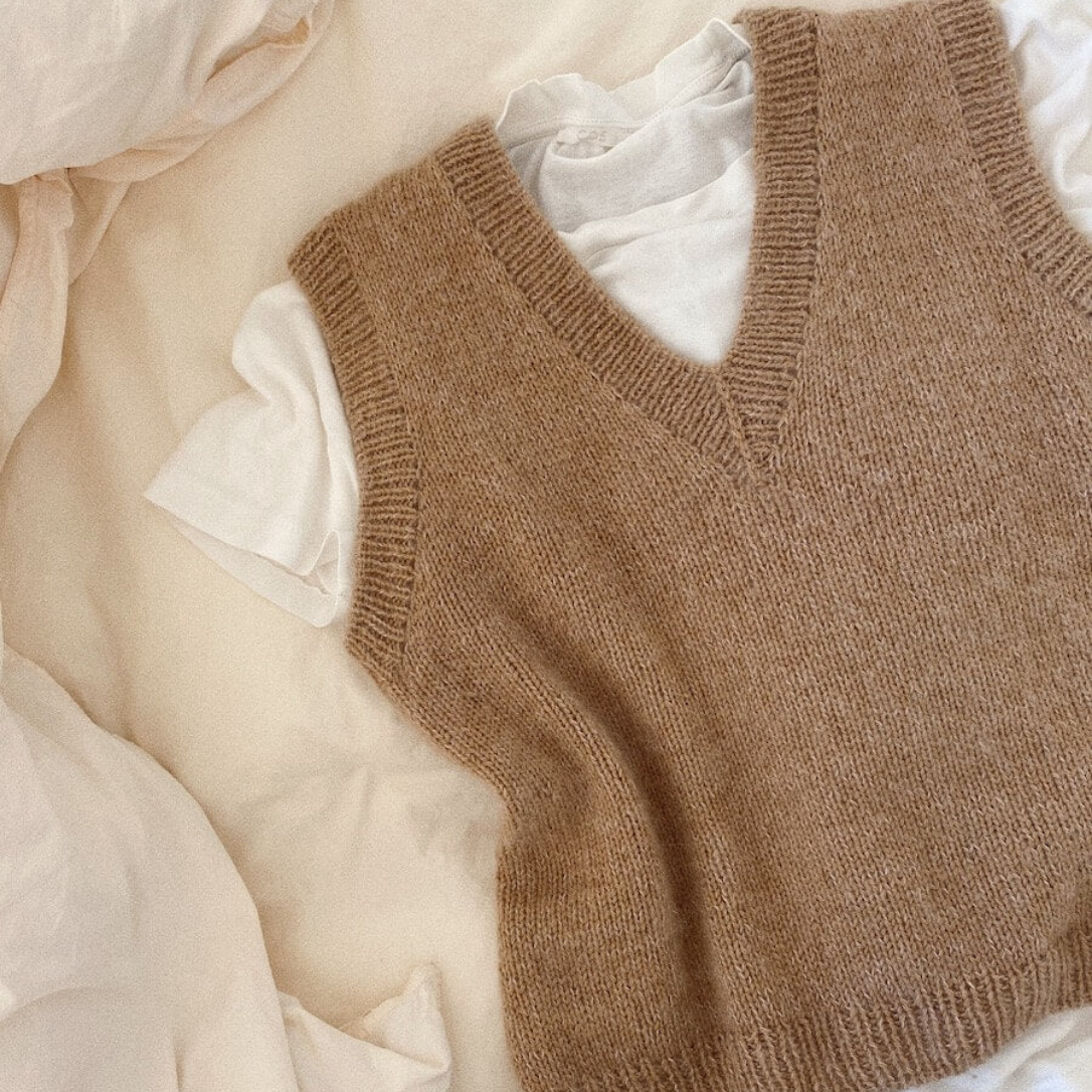 PetiteKnit Stockholm Slipover V-Neck Pattern