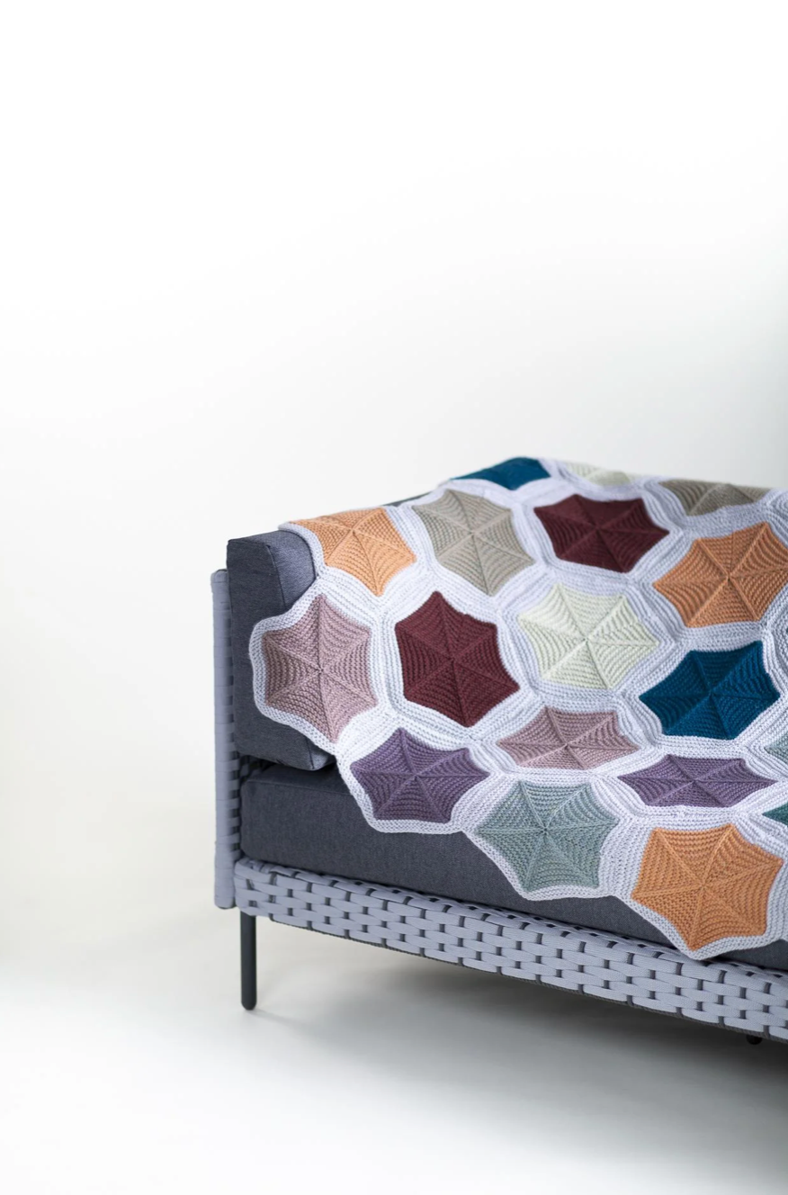 Bold Beginners Knits by Kate Davies Designs