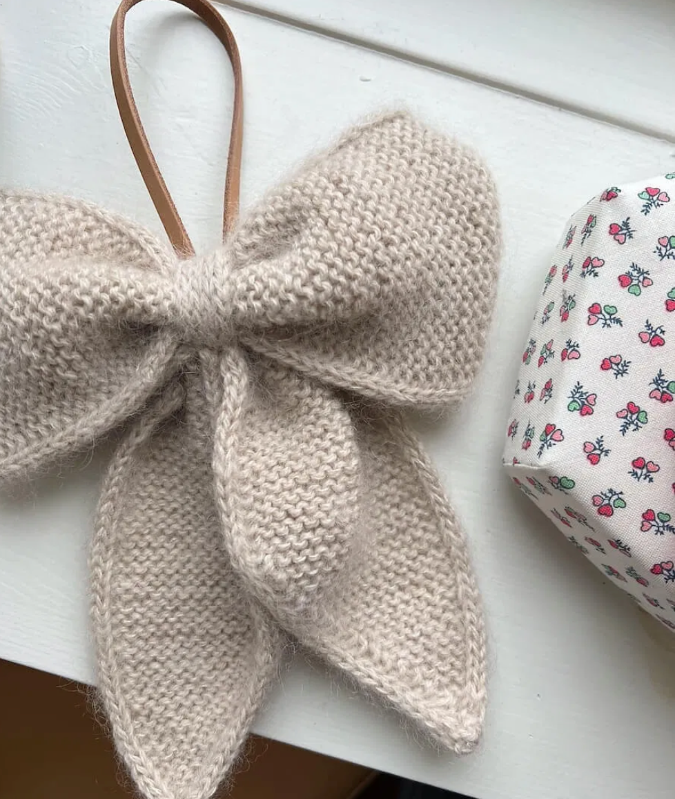 Petite Knit December Bow Kit