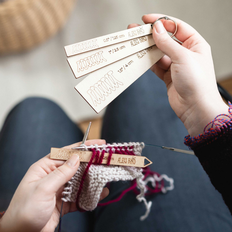 Aleks Byrd Knit Fringe Tool