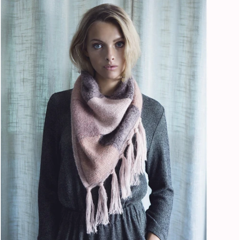 GHITA COWL by Helga Isager