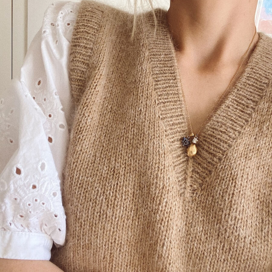 PetiteKnit Stockholm Slipover V-Neck Pattern