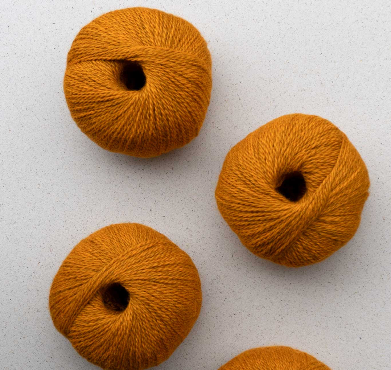 Pascuali Balayage 4ply/Fingering weight yarn